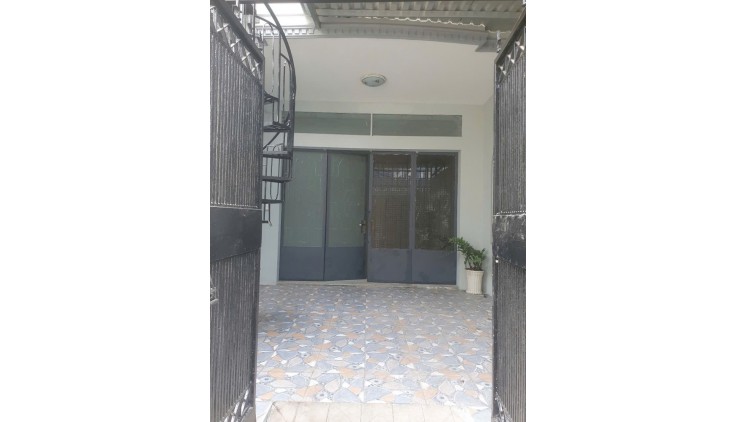 Ngộp Lũy Bán Bích - 76m2 - HXH 6m  Sát Q11 - Khu vực xây 7 tầng